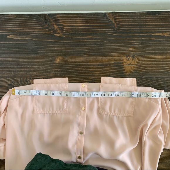 Jones New York Women’s Light Pink‎ Collared Blouse Sz M Sheer - Picture 8 of 9